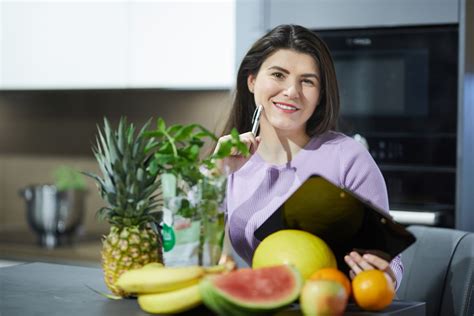Odpowiednia dieta umożliwi Ci zadbać o zdrowie i trzymać się z dala od schorzeń! Sprawdź jak właściwie prawidłowo zbilansowany jadłospis może mieć wpływ na organizm ludzki!